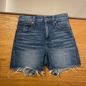 Madewell - the perfect mid-length jean short size 23 lanewood wash (medium wash)
